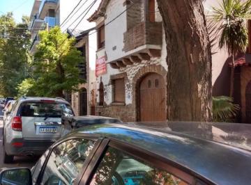 Casa · 190m² · 5 Ambientes · Venta Chalet Macrocentro a Reciclar