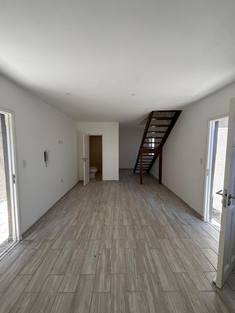 Duplex 3 amb, 65m² a estrenar — Villa Primera