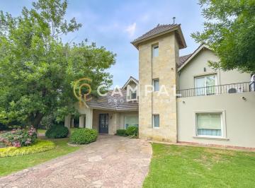 Casa · 380m² · 6 Ambientes · 2 Cocheras · Casa Chalet en Venta en San Diego, Francisco Álvarez, Moreno