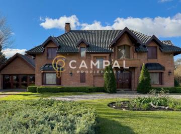 Casa · 475m² · 6 Ambientes · 2 Cocheras · Casa en Venta en San Diego, Francisco Álvarez, Moreno