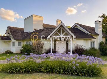 Casa · 340m² · 5 Ambientes · 2 Cocheras · Casa Chalet en Venta en San Diego, Francisco Álvarez, Moreno