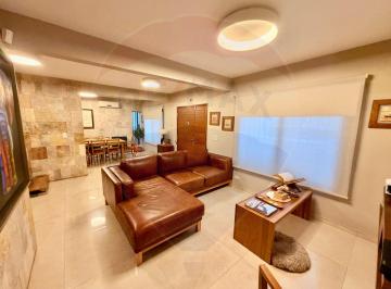 Casa · 260m² · 5 Ambientes · Venta Casa 4 Dormit, Quincho Pileta Villa Adelina