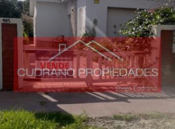 Casa · 150m² · 4 Ambientes · 1 Cochera · El Espacio Que Necesitas: Casa de 3 Ambientes con Dependencia en Una Ubicacion Estrategica de Zona V