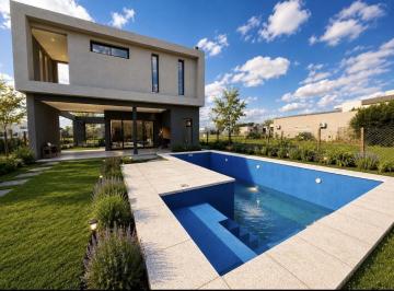 AMN-AMN-4009_2 · Casa en Venta en San Ramon - Pilar del Este
