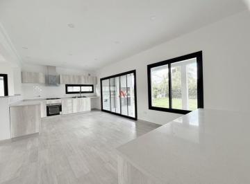 AMN-AMN-4008_2 · Casa en Venta en Lagoon Pilar