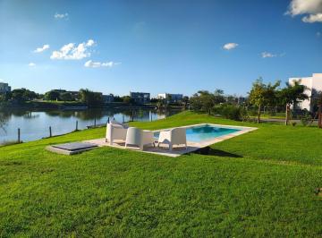 Casa · 162m² · 4 Ambientes · 5 Cocheras · Casa en Venta 4 Ambientes en San Sebastián