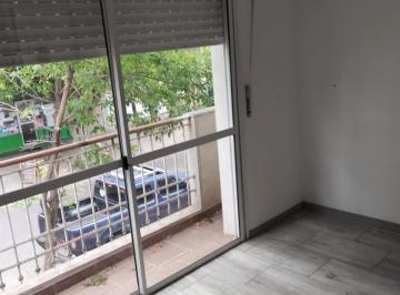 Casa · 200m² · 6 Ambientes · 1 Cochera · Venta + Casa 2 Dorm 1 Comodin + Cochera Patio y Terraza Exc + Barrio Industrial Rosario