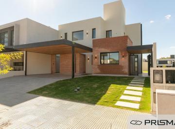 FOTO-42.jpg · Casa - 4dorm - Campo Chico