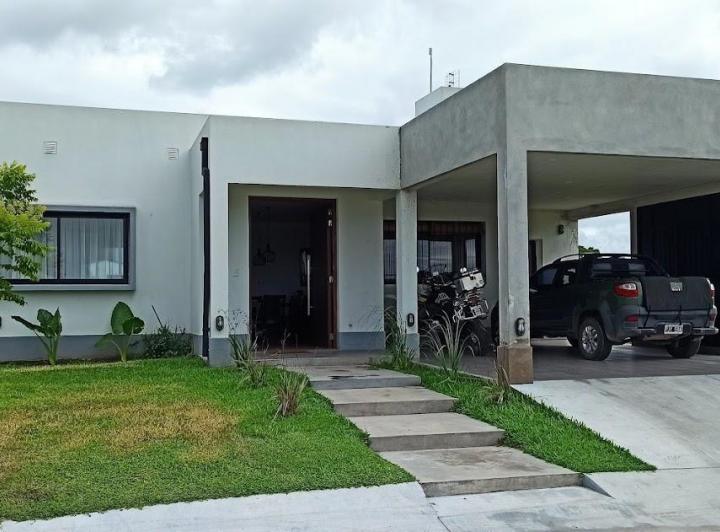 Casa · 128m² · 4 Ambientes · 2 Cocheras