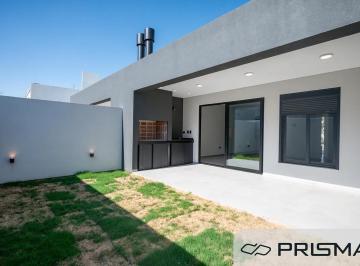 Casa de 6 ambientes, Córdoba · Casa - 2dorm - Claros del Bosque