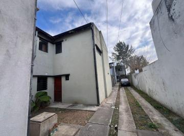 Casa de 3 ambientes, La Plata · Duplex de 2 Dorm. en Alquiler