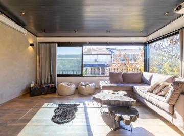 Casa · 191m² · 6 Ambientes · 3 Cocheras · Venta Casa a Nuevo C/2 Suites/ Coch 3 Autos Devoto