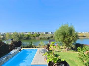 Casa · 187m² · 6 Ambientes · 4 Cocheras · Casa en Venta a La Laguna Barrio Muelles Puertos