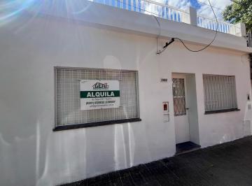 Casa · 72m² · 4 Ambientes · Casa en Alquiler Barrio Cura