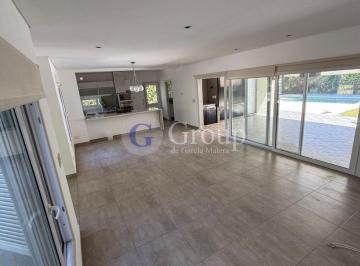 Casa · 110m² · 4 Ambientes · 2 Cocheras · Casa Chalet en Venta en La Barra Village, Escobar, G. B. a. Zona Norte
