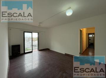Departamento · 55m² · 4 Ambientes · Departamento de Dos Dorm con Balcon en Venta Fisherton