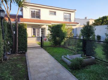 PH · 83m² · 3 Ambientes · 1 Cochera · Venata de PH de 3 Ambientes en Turdera