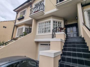 Casa · 230m² · 6 Ambientes · 2 Cocheras · Venta Casa 6 Ambientes Villa Devoto Jardín Cochera