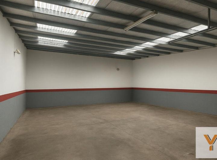 Depósito · 334m²