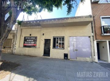 Casa · 150m² · 5 Ambientes · 1 Cochera · Casa, con Local o Cochera - Excelente Ubicación - Sin Expensas – Lote Propio