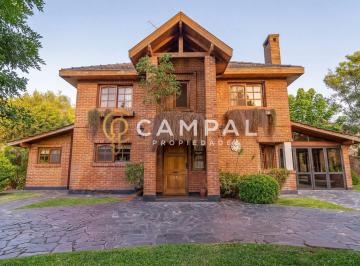 Casa · 232m² · 4 Ambientes · 1 Cochera · Casa en Venta Ubicado en Banco Provincia, Moreno, G. B. a. Zona Oeste