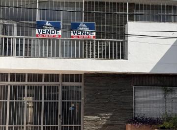 Casa · 347m² · 6 Ambientes · 2 Cocheras · Casa en Saladillo, 4 Dorm., 2 Baños, Montacargas, Ideal Instituciones