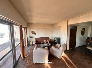 Departamento · 171m² · 4 Ambientes · 1 Cochera · Venta de Departamento 3 Dorm. con Cochera B° Alberdi