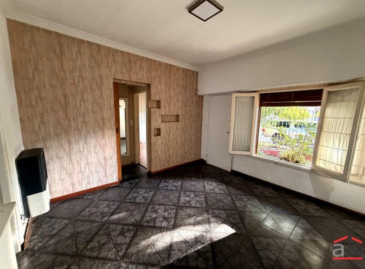 Casa · 162m² · 3 Ambientes · 1 Cochera