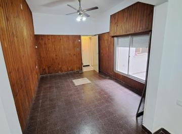 Casa · 93m² · 3 Ambientes · Departamento Pasillo Sarmiento Al 3800