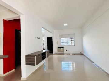 Casa · 74m² · 3 Ambientes · 1 Cochera · Venta Dúplex 3 Amb Cochera y Patio Berazategui Apto Crédito