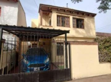 Casa · 185m² · 6 Ambientes · 1 Cochera · Casa con Departamento Independiente - Emilio Civit Al 1000