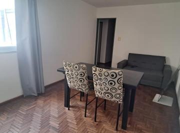 Departamento · 69m² · 4 Ambientes · Departamento 3 Dorm - Calle Independencia Al 400