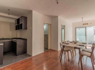 Departamento · 71m² · 4 Ambientes · 1 Cochera · Departamento en Venta 4 Ambientes con Patio y Cochera en Caballito