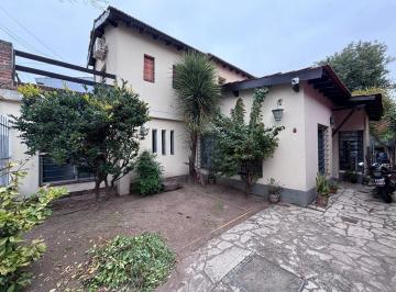 Casa · 188m² · 4 Ambientes · 2 Cocheras · Casa en Venta en Florida Oeste