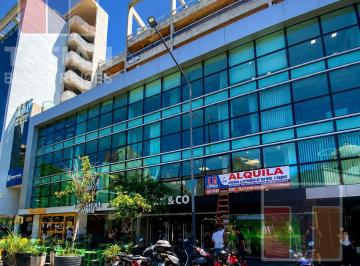 Oficina comercial · 120m² · 5 Ambientes · Oficina en Alquiler Frente Al Buen Pastor 120 m