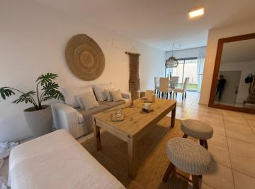 Casa · 95m² · 3 Ambientes · 1 Cochera · Dúplex 2 Dorm., Housing Cerrado Villa Pehuén. Villa Allende