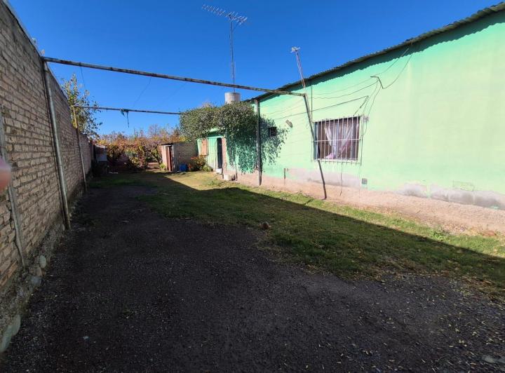 Casa · 122m² · 2 Dormitorios · 1 Cochera
