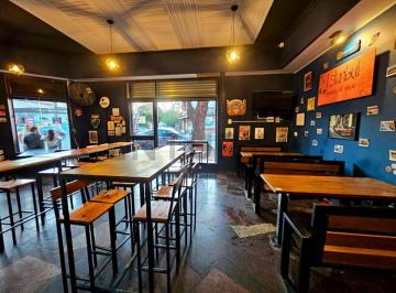 Local comercial · 160m² · 4 Ambientes · 1 Cochera · Venta Local en Echesortu