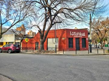 Local comercial · 160m² · 4 Ambientes · 1 Cochera · Venta Local en Echesortu