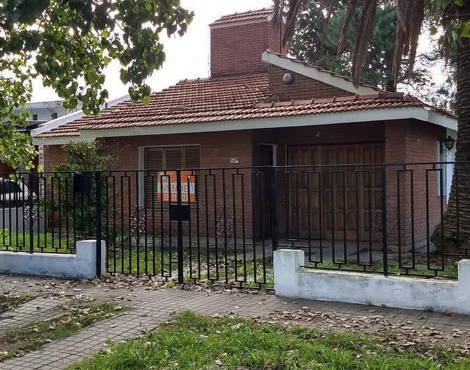 Casa · 100m² · 7 Ambientes · 1 Cochera