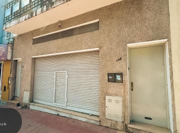 Local comercial · 200m² · 5 Ambientes · Local Comercial y Oficina Amoblada en Alquiler - Alto Alberdi