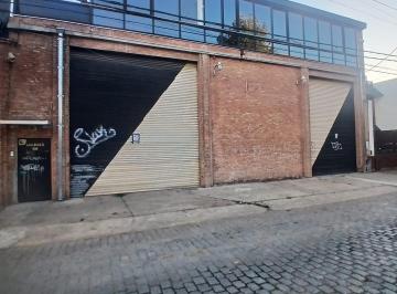Bodega-Galpón · 1150m² · Galpon en Alquiler Ramos Mejia - La Matanza