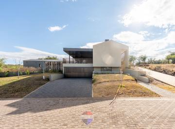 Casa · 361m² · 5 Ambientes · 2 Cocheras · Venta Casa 3 Dormi El Terron Mendiolaza Cordoba