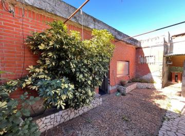 Casa · 48m² · 4 Ambientes · Venta Casa Interna en Maria Selva