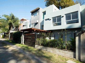 Casa · 72m² · 3 Ambientes · 1 Cochera · Venta Casa 3 Amb Malvinas Argentinas