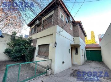 Casa · 250m² · 5 Ambientes · 1 Cochera · Casa - San Miguel