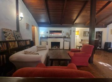 Casa · 129m² · 4 Ambientes · 1 Cochera · Casa - Bella Vista