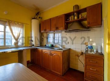Casa · 70m² · 3 Ambientes · Casa en La Plata Venta