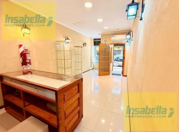 Local comercial · 60m² · 4 Ambientes · Casa en Centro