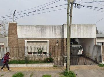 Casa · 113m² · 4 Ambientes · 3 Cocheras · Casa 4 Ambientes Venta Ezeiza Patio Apto Credito
